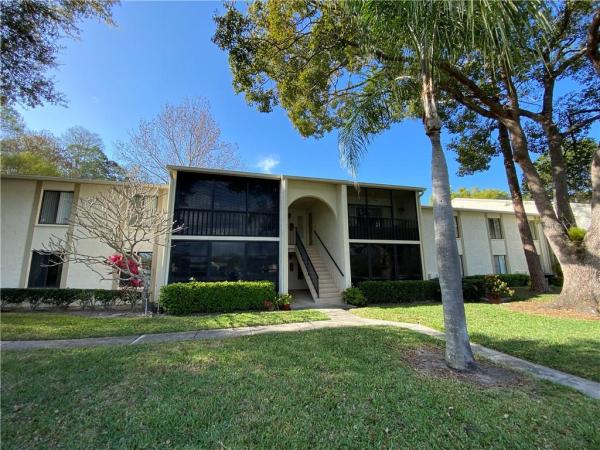 PINE RIDGE AT LAKE TARPON VILLAGE