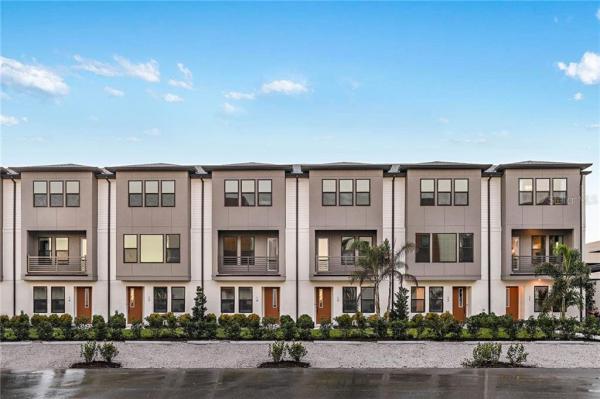 WESTSHORE VILLAGE TOWNHOMES