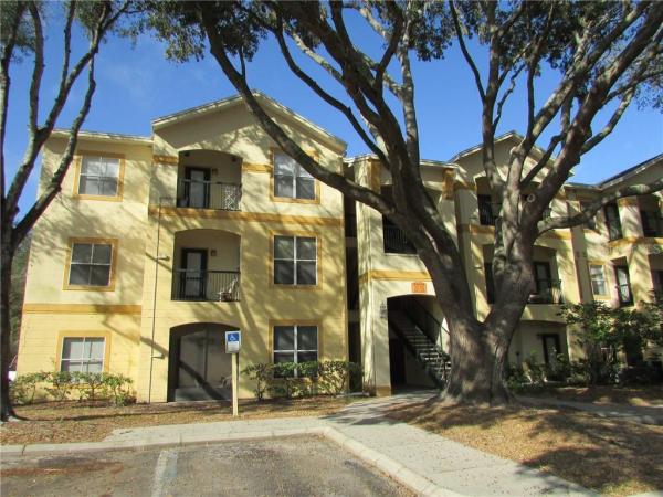 THE PINNACLE AT CARROLLWOOD A