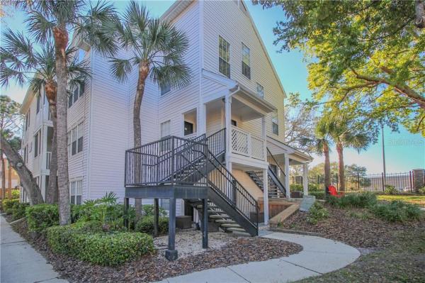 BENTLEY AT COBBS LANDING CONDO THE