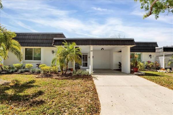 GLEN OAKS RIDGE VILLAS 1