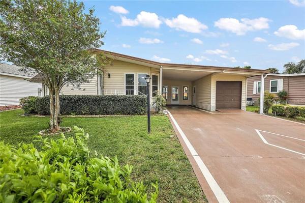 LADY LAKE ORANGE BLOSSOM GARDENS UNIT 08