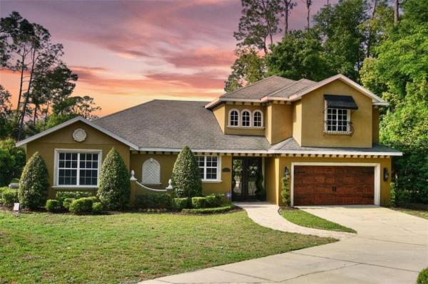 LOCH ARBOR PINE LAKE SEC