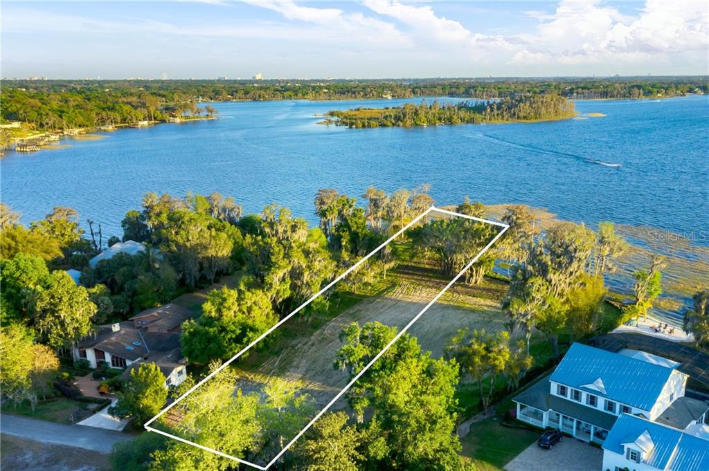 WINDERMERE TOWN - фото