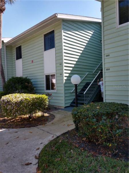 LIVE OAK VILLAGE CONDOMINIUM