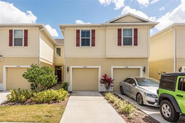 LUCAYA LAKE CLUB TWNHMS PHA