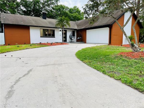 FEATHER SOUND CUSTOM HOME SITE