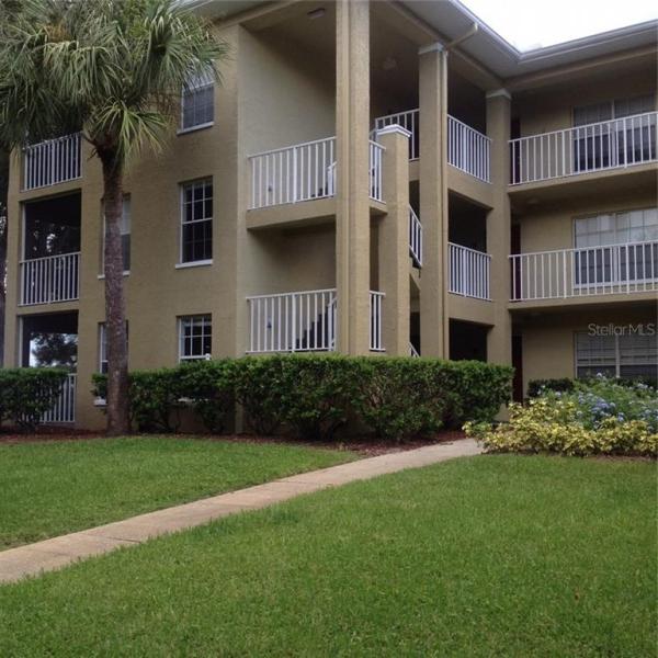 MEADOWLAKE PALM HARBOR CONDO