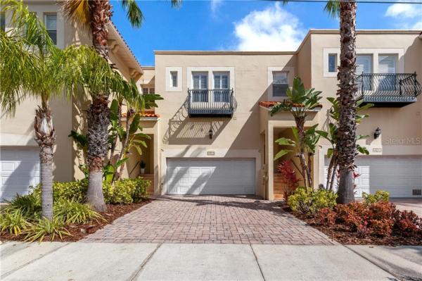 FLAMINGO ROAD TWNHMS