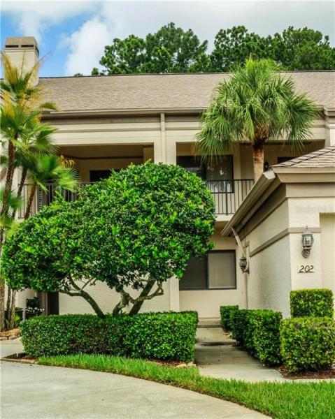 OAKS AT COUNTRYSIDE I THE CONDO