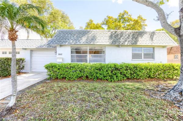 ROTHMOOR ESTATES CONDO