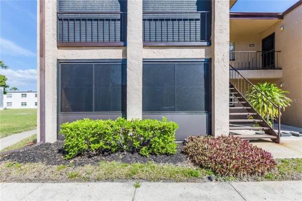 BOULEVARD CLUB THE CONDO