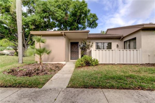 EAST LAKE WOODLANDS CLUSTER HOMES