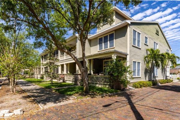 OLD NORTHEAST TWNHMS