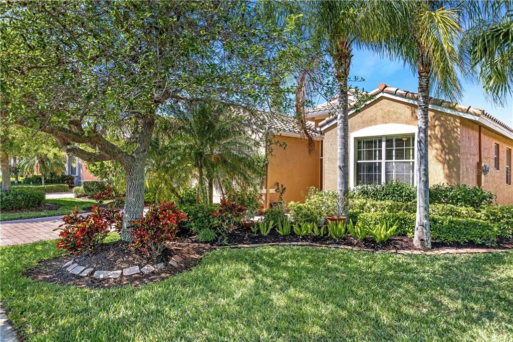 CASCADES AT SARASOTA PH IIIA - фото