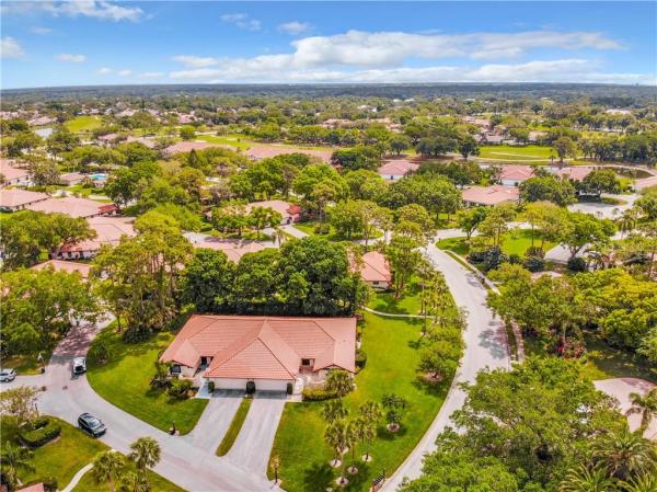 GOLF POINTE AT PALM-AIRE CC SEC 1 PH C