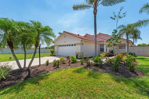 SEVILLE AT CENTER GATE