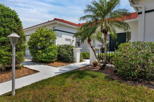 PALM COURT VILLAS PH 24