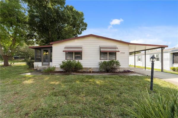 ORANGE BLOSSOM GARDENS UN 9