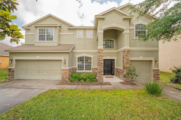 OVERLOOK AT LAKE LOUISA PH 02