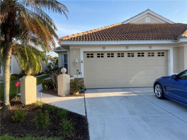 PELICAN POINTE GOLF & COUNTRY CLUB