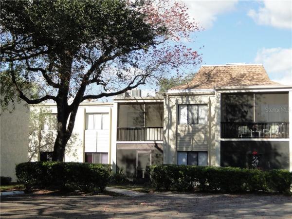 WIMBLEDON PARK CONDO 01