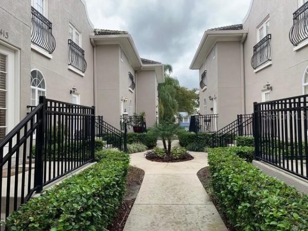 RUTH COURT CONDO OR 6180 1896