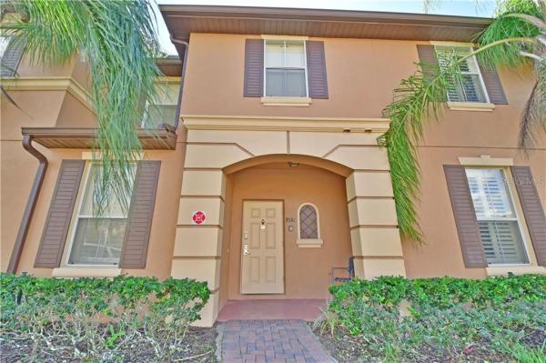 VILLA AT REGAL PALMS CONDO