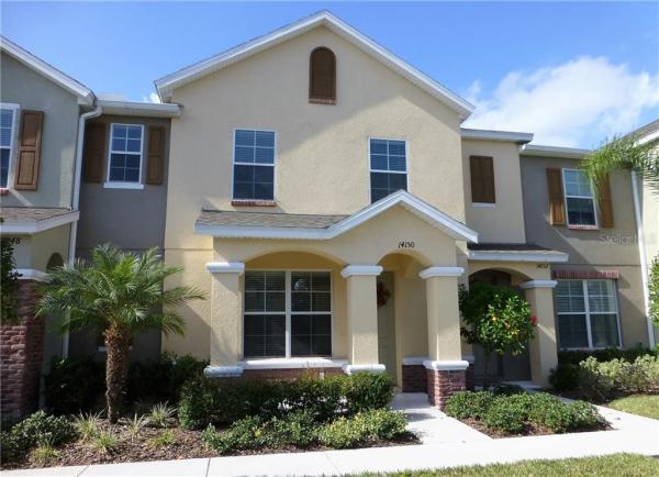 HAMPTON LAKES AT MAIN STREET