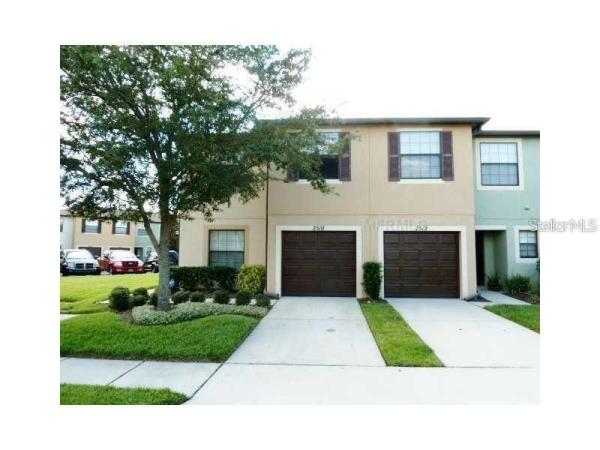 EDGEWATER AT LAKE BRANDON