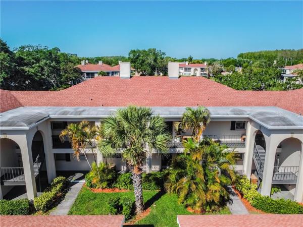 THE GRAND AT OLDE CARROLLWOOD