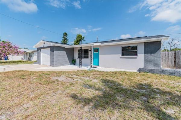 HOLIDAY LAKE ESTATES