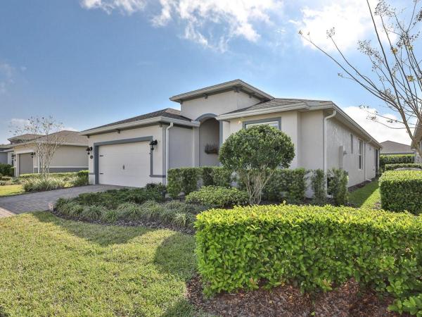 VICTORIA GARDENS PH 5