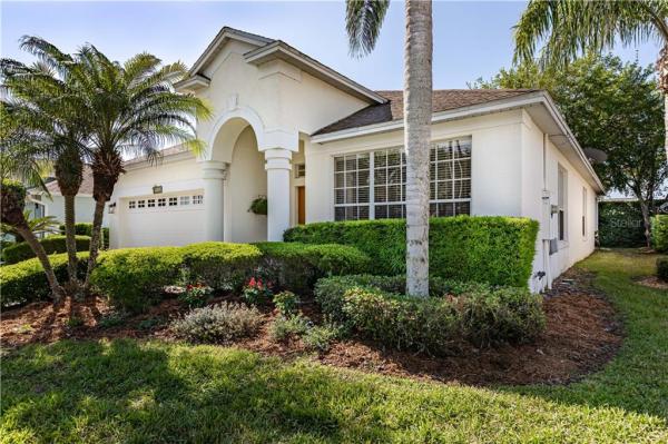 COUNTRY CLUB OF MOUNT DORA