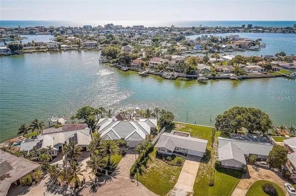 BROWNS ADD TO RE-REV MAP OF INDIAN BEACH