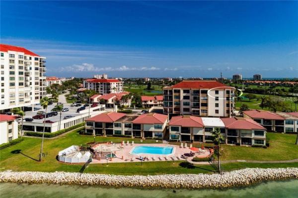 CASA DEL MAR CONDO V