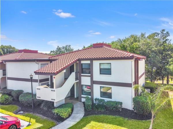 WILLOWPOINTE CONDO PH 01