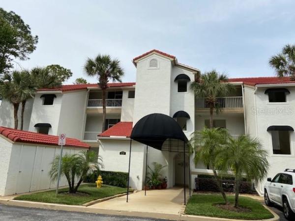 HAMPTONS OF HEATHROW 1 THE