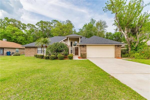 LAKES AT SPRUCE CREEK