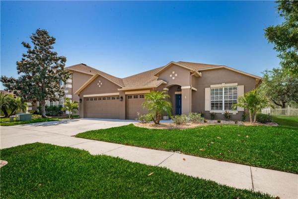 BALLANTRAE VILLAGE 05