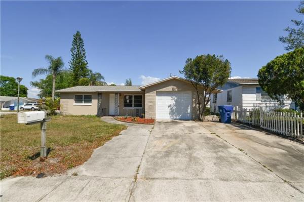 HOLIDAY LAKE ESTATES