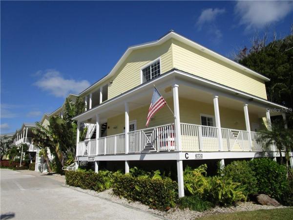BEACH CLUB AT SIESTA KEY