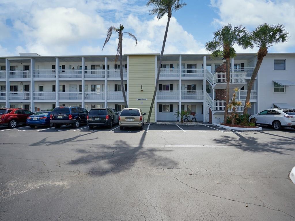 BAYSHORE GARDENS APTS 7 - фото