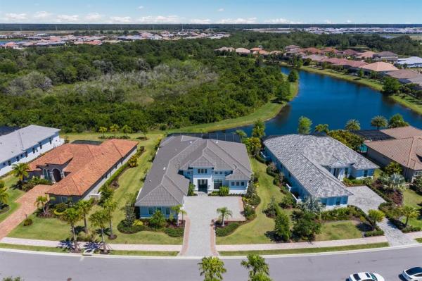 COUNTRY CLUB EAST AT LAKEWOOD RANCH