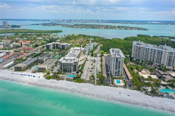 PARK RESIDENCES OF LIDO KEY