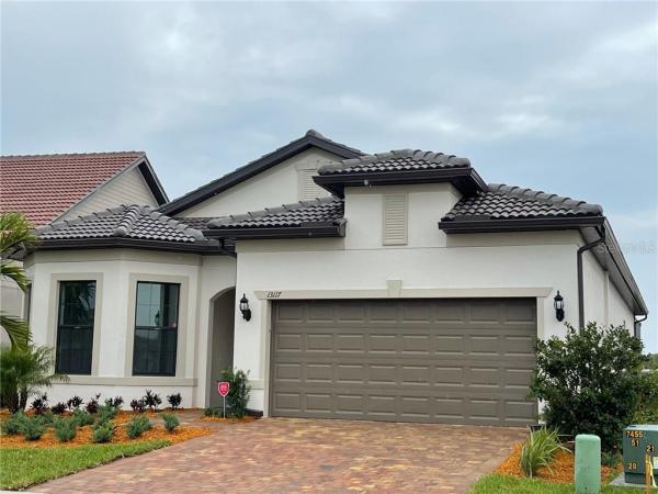 ISLANDWALK AT THE WEST VILLAGES