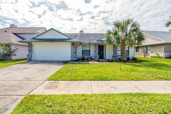 LAKEWOOD AT THE CROSSINGS UNIT 4