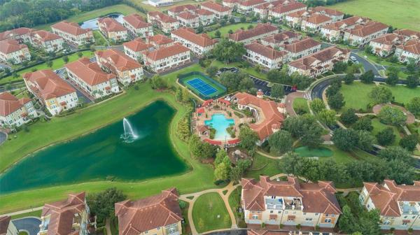 FOUNTAIN PARKE AT LAKE MARY