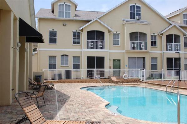 SUNRIDGE OF TAMPA BAY A CONDOM