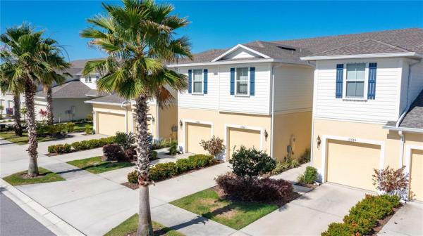 LUCAYA LAKE CLUB TWNHMS PHA